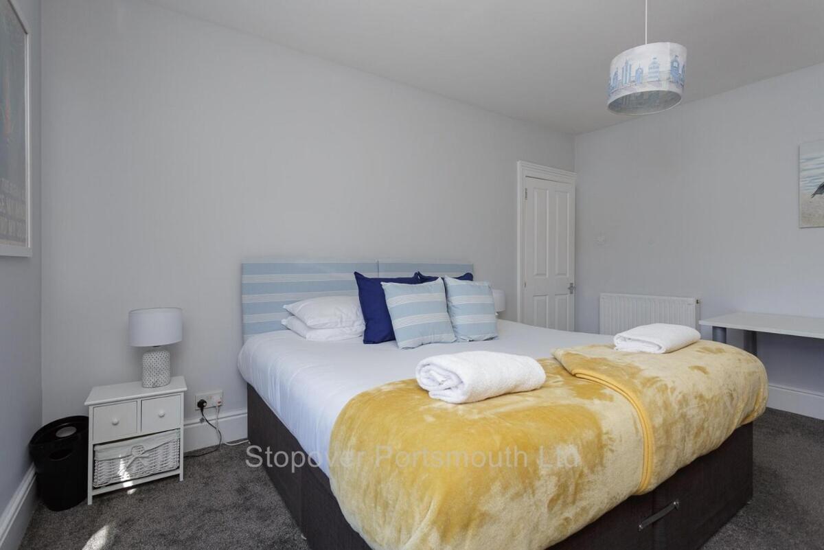 Stopover At Orchard Apartment Light And Cosy Portsmouth Quarto foto