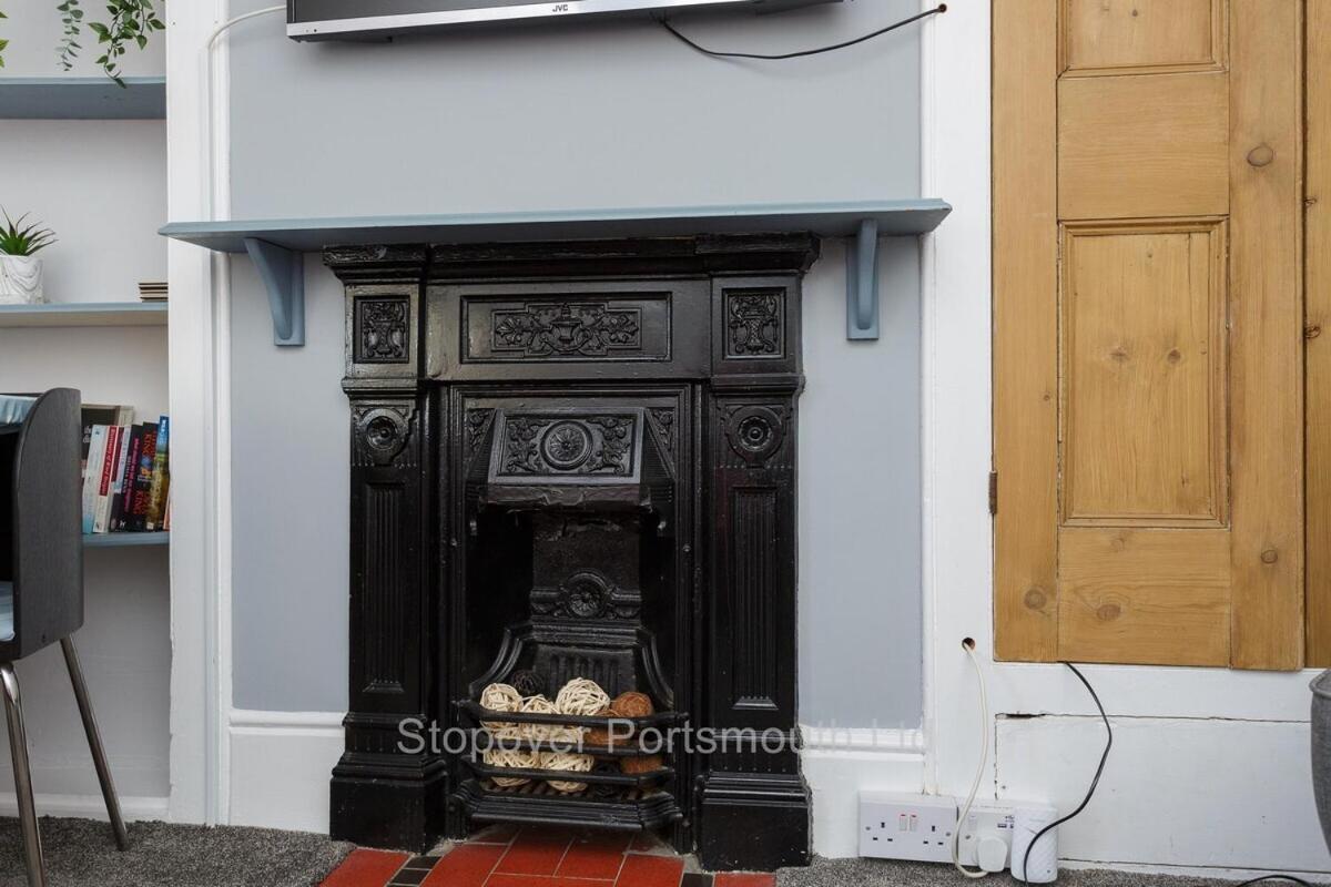 Stopover At Orchard Apartment Light And Cosy Portsmouth Exterior foto