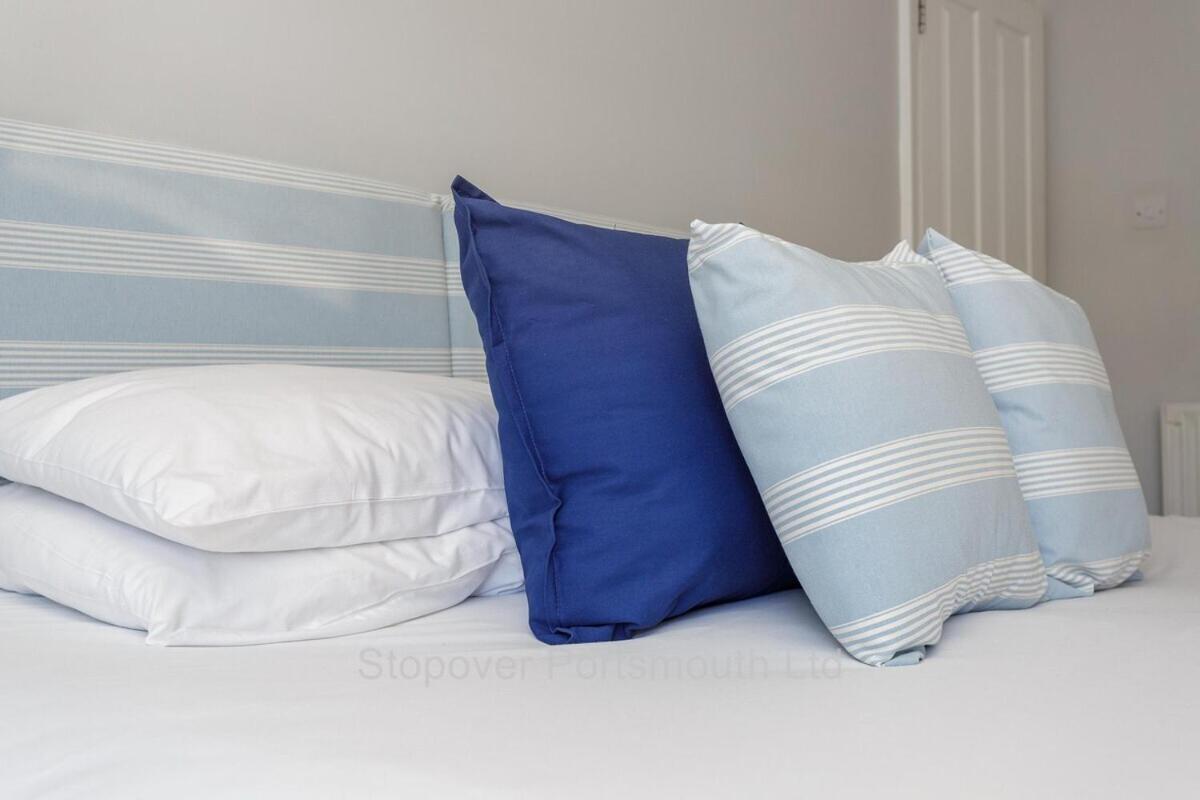 Stopover At Orchard Apartment Light And Cosy Portsmouth Quarto foto